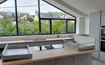 Clean and tidy kitchen