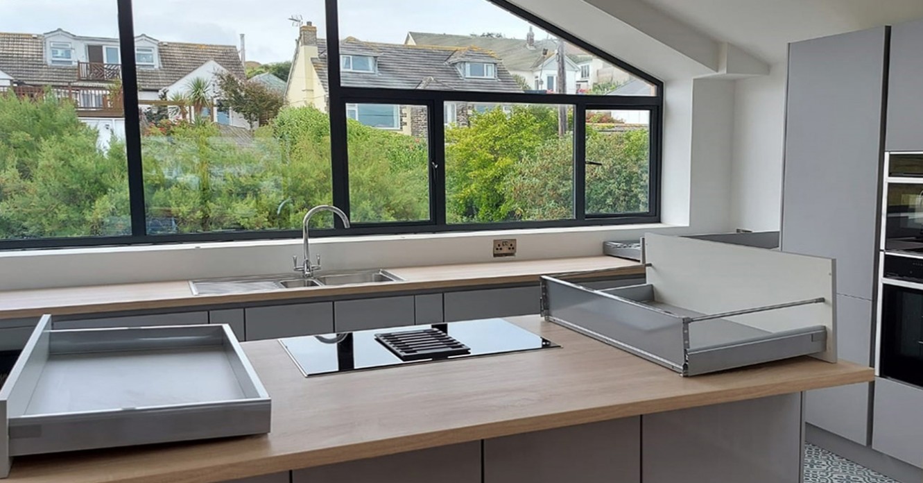 Clean and tidy kitchen